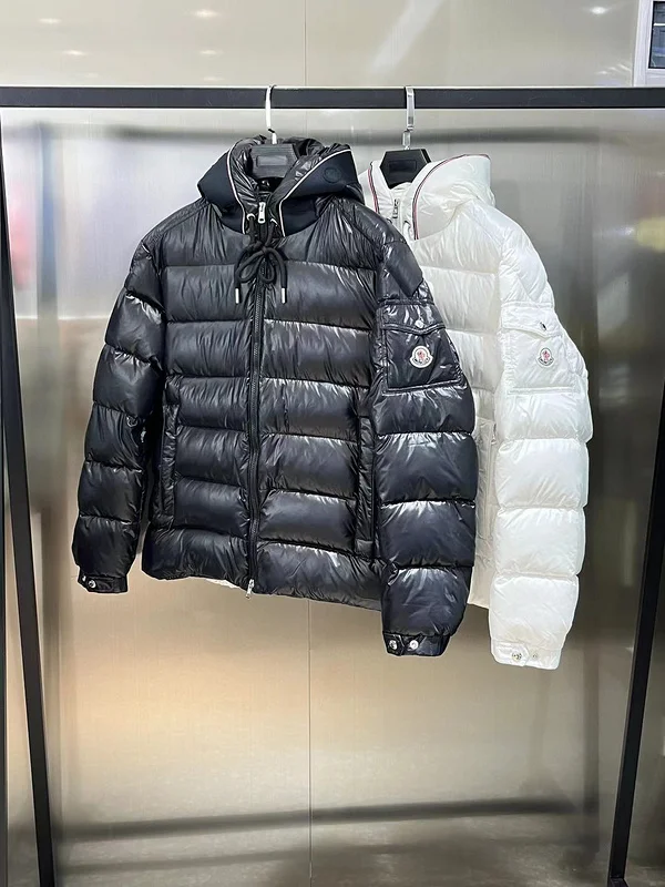 Moncler sz1-5 26yr44 (1)